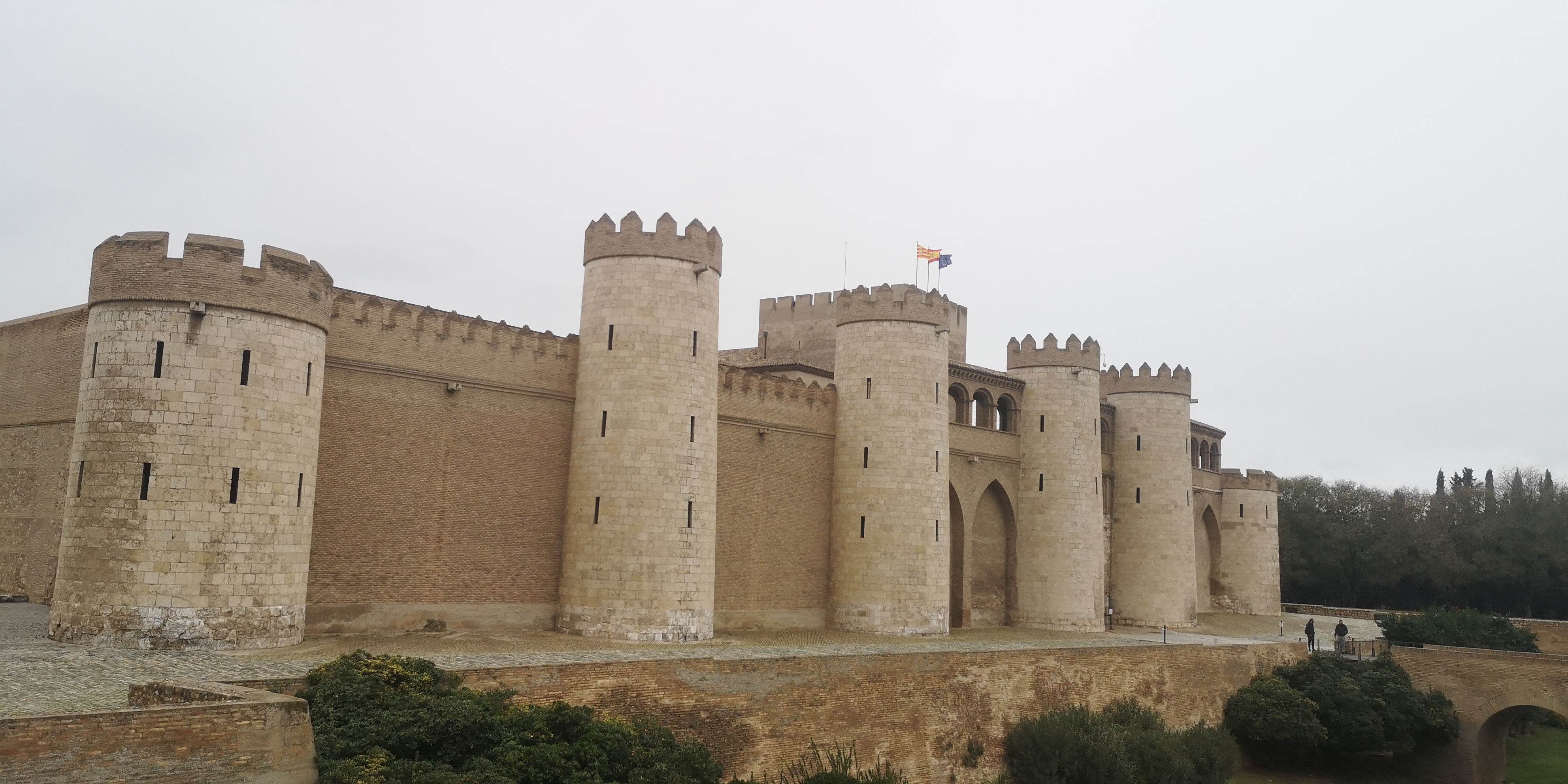 image Palacio de la Aljaferia