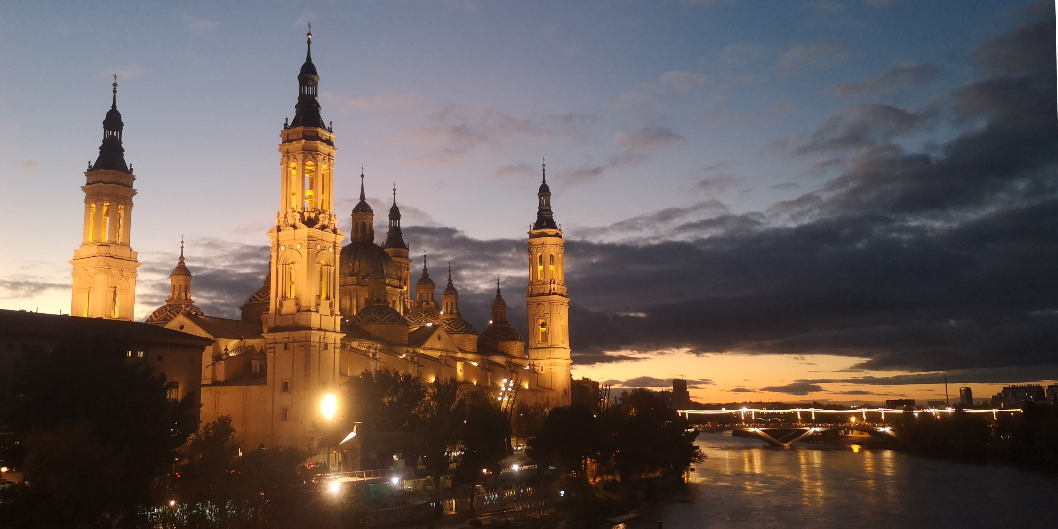 image Basilica de Nuestra señora del pilar