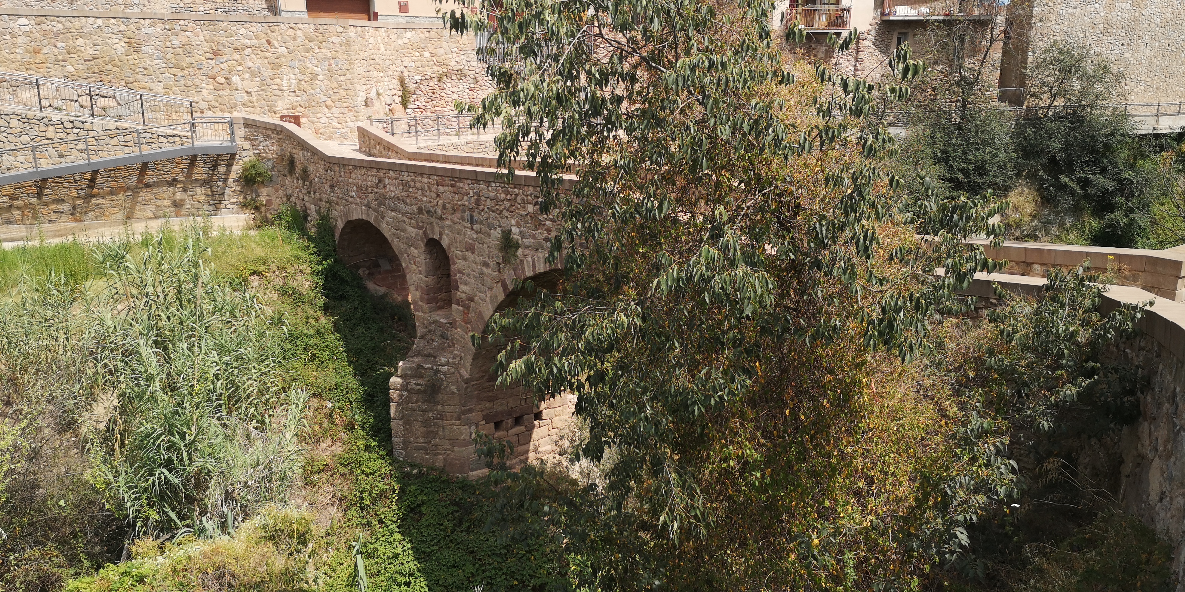 image Montbui